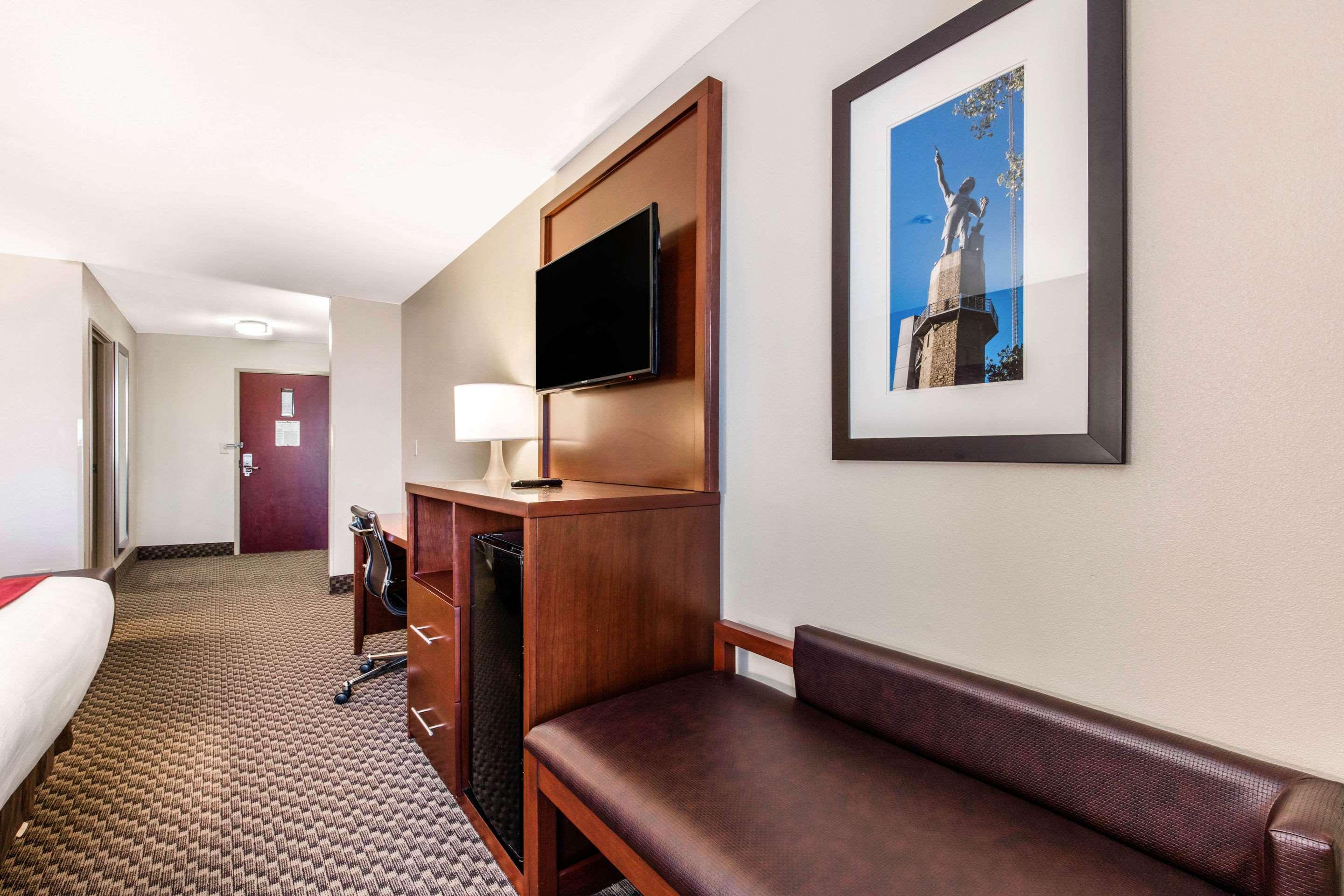 Comfort Suites Tuscaloosa Near University Eksteriør bilde