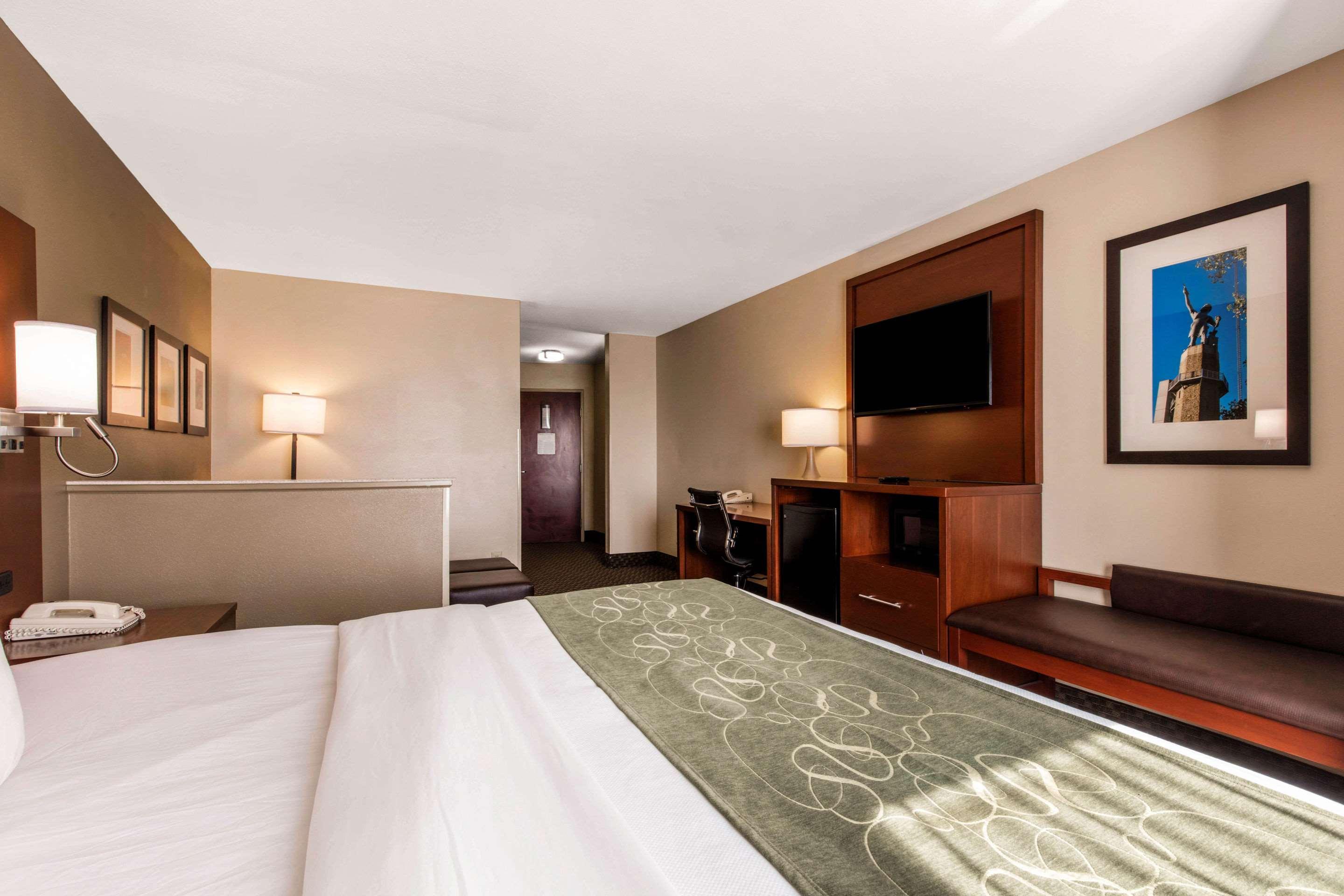 Comfort Suites Tuscaloosa Near University Eksteriør bilde