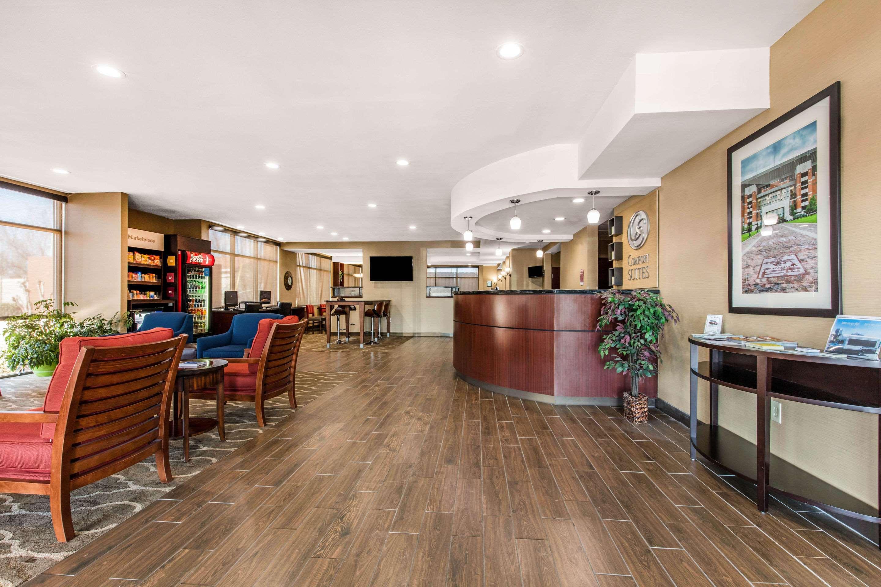 Comfort Suites Tuscaloosa Near University Eksteriør bilde