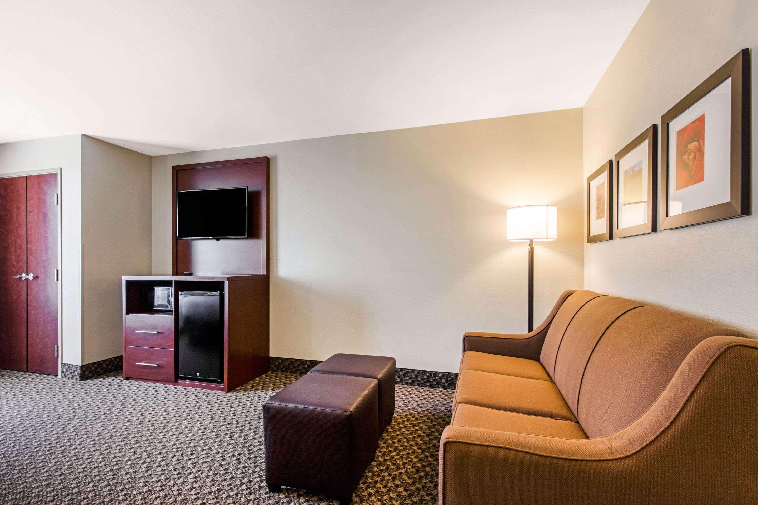 Comfort Suites Tuscaloosa Near University Eksteriør bilde